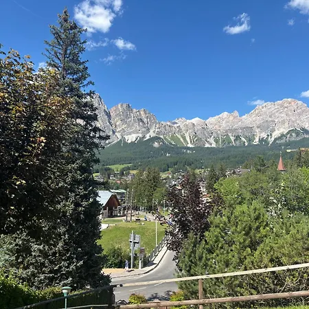 Ca' Scalinatella Daire Cortina dʼAmpezzo